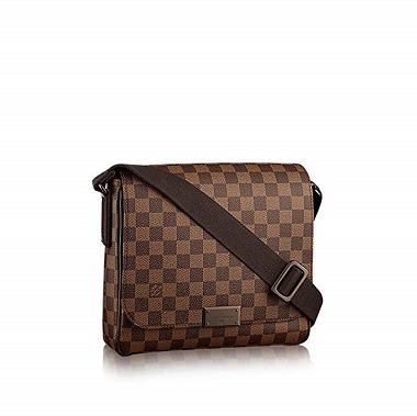 LOUIS VUITTON-M44001 루이비통 모노그램 이클립스 디스트릭트 MM