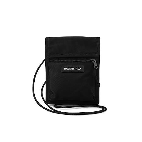 BALENCIAGA-532298 발렌시아가 블랙 스몰 익스플로러 파우치 스트랩 백