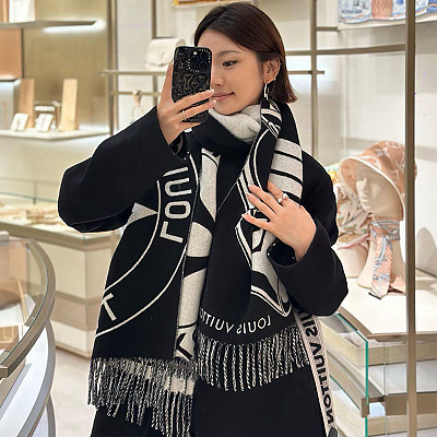 LOUIS VUITTON-M76553 루이비통 2025년 겨울 신상  머플러