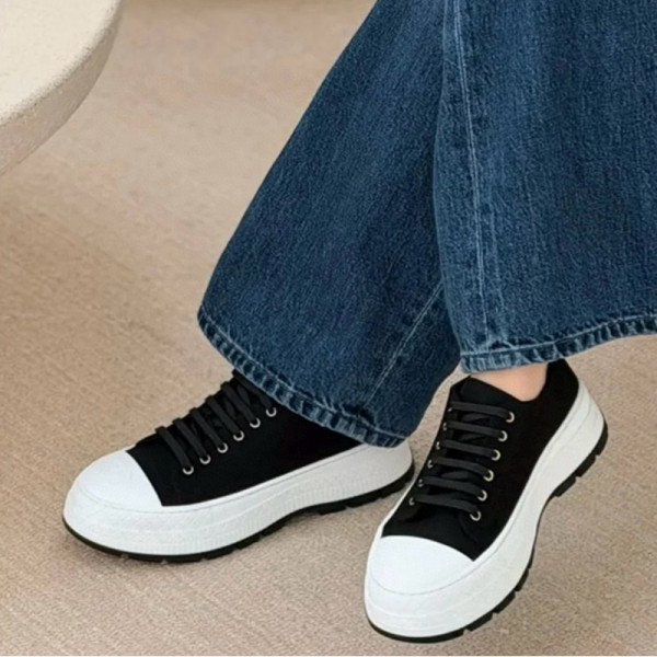 CHANEL-02114 샤넬 26SS 봄/여름 컬렉션 캔버스 슈즈 여성용 (2컬러)