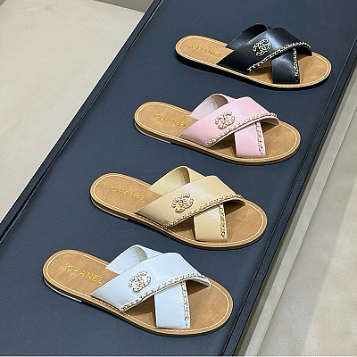 CHANEL-G40303 샤넬 CC 체인로고 가죽 슬리퍼 여성용 (4컬러)