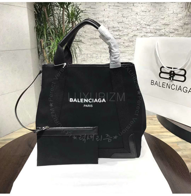 balenciaga2-1026-001.jpg