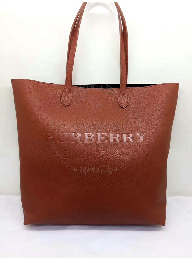 burberry-1027-002.jpg