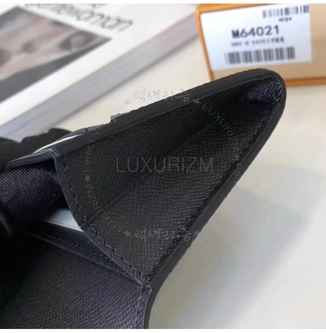 louisvuitton4-1103-006.jpg