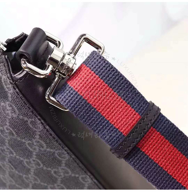 gucci1-1128-008.jpg