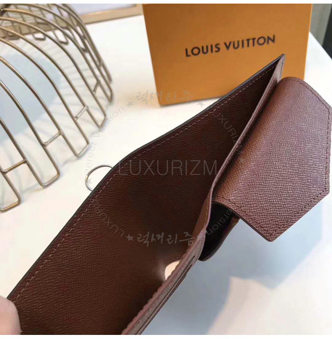 louisvuitton6-1129-006.jpg