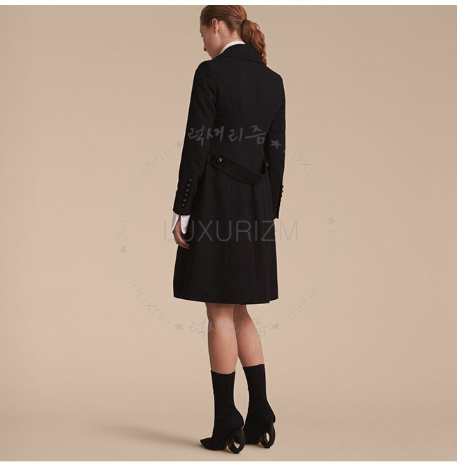 burberry1-1211-2.jpg