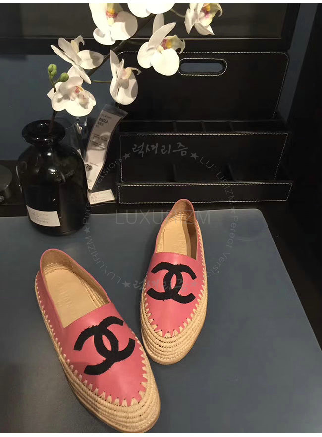 chanel1-1225-3.jpg