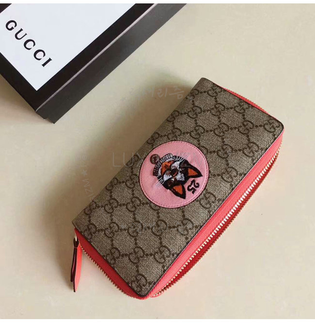 gucci2-0112-005.jpg