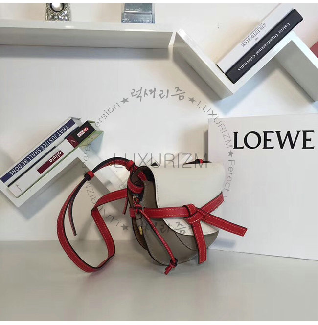 loewe8-1122-003.jpg