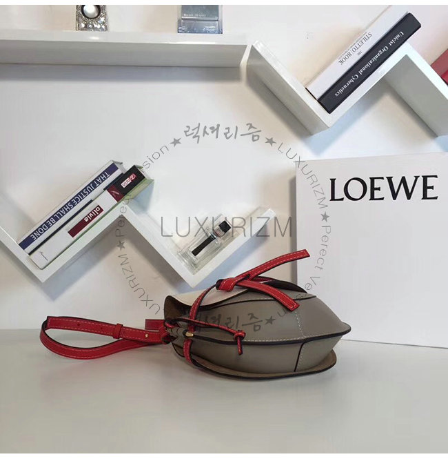 loewe8-1122-005.jpg