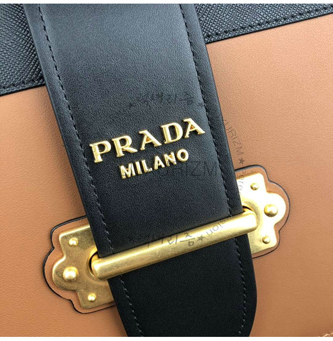 prada1-1229-006.jpg