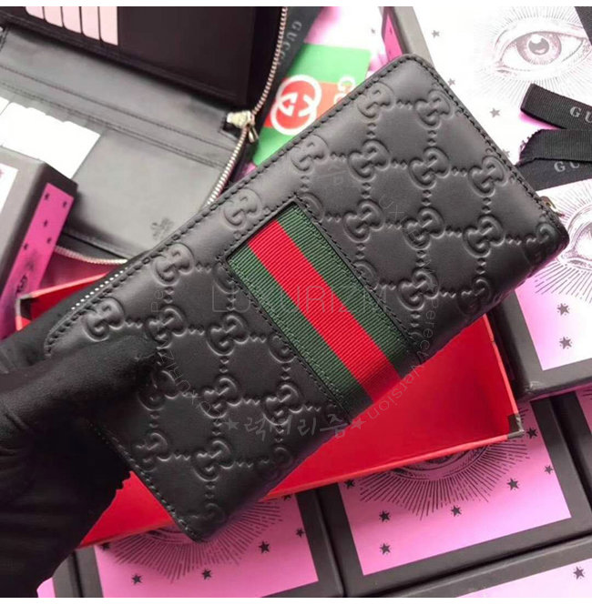 gucci-0222-003.jpg