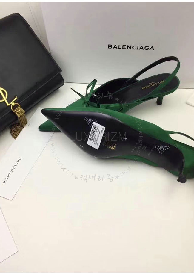 balenciaga4-0206-7.jpg