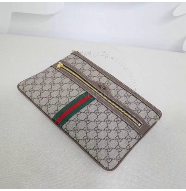 gucci-0327-005.jpg