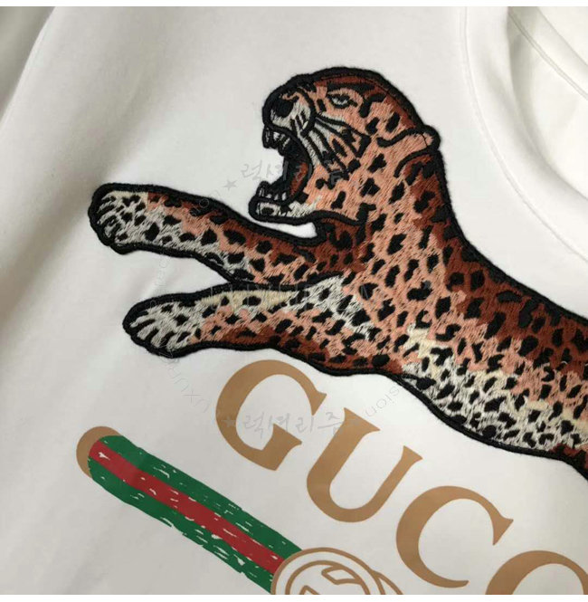 gucci1-0519-006.jpg