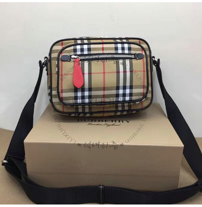 burberry-0605-002.jpg