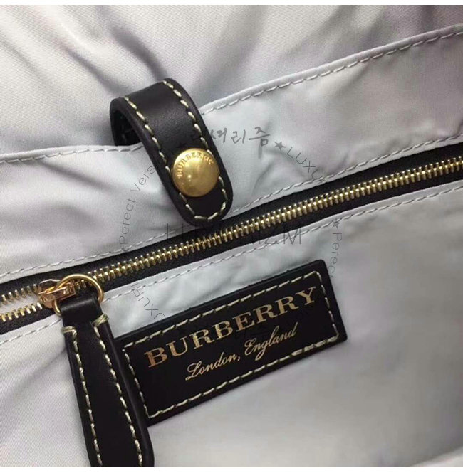 burberry5-0605-0010.jpg