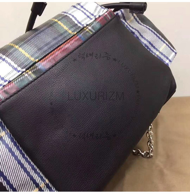 burberry7-0605-007.jpg