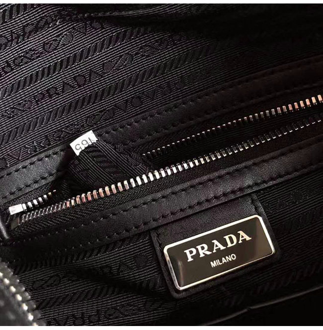 prada1-0618-0010.jpg