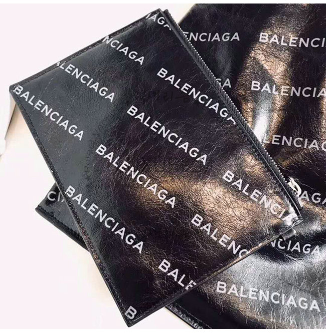 balenciaga2-0719-006.jpg