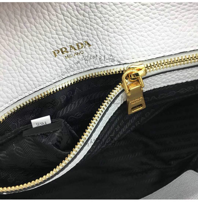 prada2-0730-0010.jpg