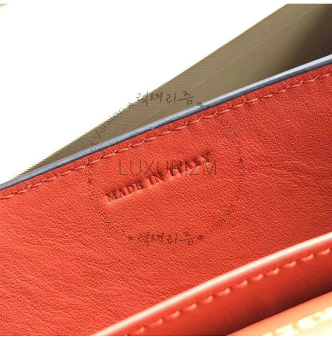 burberry5-0807-009.jpg