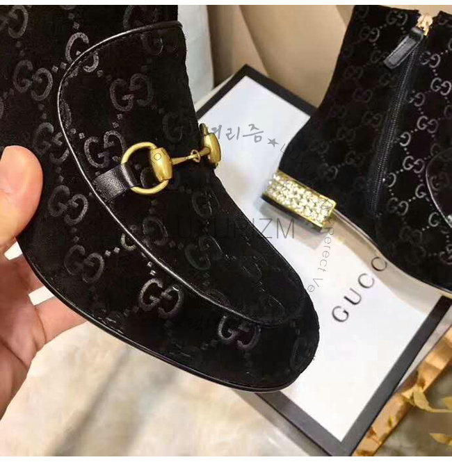 gucci-0908-007.jpg