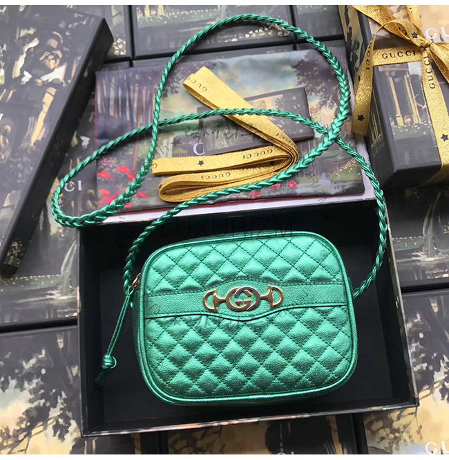 gucci-0125-002.jpg